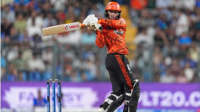 IPL 2026: अभिषेक शर्मा के सिर पर सजी ऑरेंज कैप, मलिंगा ने भी किया कमाल