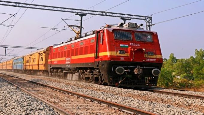 जालंधर सिटी-दिल्ली जंक्शन आज रद्द रहेगी:यात्रियों की बढ़ेगी परेशानी, लुधियाना से रवाना होगी ट्रेन; वापसी यात्रा पर भी पडे़गा असर