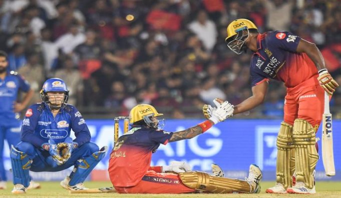 IPL 2026: प्लेऑफ की रेस से बाहर हुई ये 2 टीमें, बची टीमों की पॉइंट्स टेबल पर क्या है स्थिति? जानें