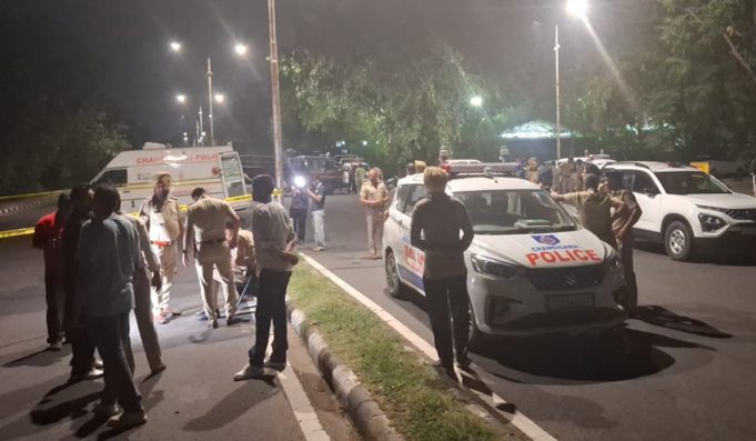 Chandigarh के Sector-43 में पुलिस और गैंगस्टरों के बीच हुई मुठभेड़, 3 आरोपी गिरफ्तार