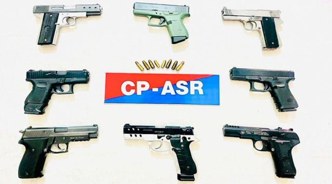 Amritsar Police ने सीमा पार हथियार तस्करी गिरोह का किया भंडाफोड़, 5 आरोपी गिरफ्तार