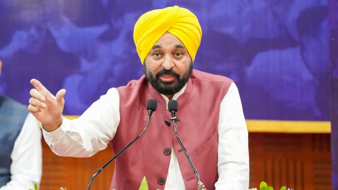 रिकवरी से रोजगार तक: Bhagwant Maan सरकार का ‘युद्ध नशेआं विरुद्ध’ अभियान नशा पीड़ितों को रोजगार के जरिए नया जीवन दे रहा है