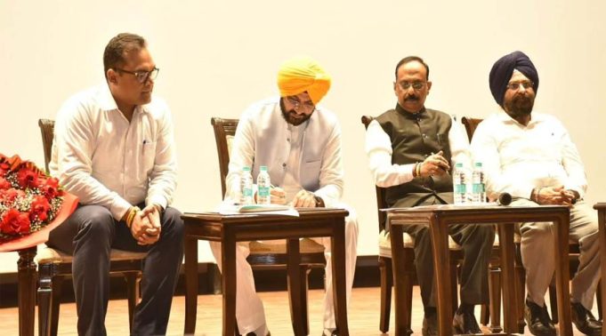सेवानिवृत्त IAS संजय गुप्ता बने पंजाब राज्य विद्युत नियामक आयोग के नए चेयरमैन