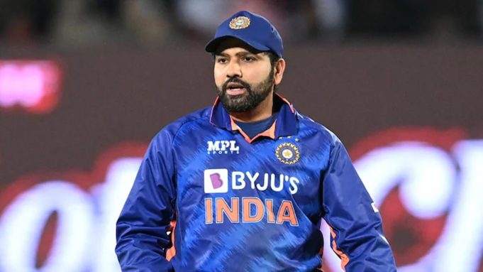 भारतीय क्रिकेट टीम के स्टार बल्लेबाज Rohit Sharma को आज मिलेगा पद्म पुरस्कार, राष्ट्रपति मुर्मु करेंगी सम्मानित