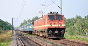 Railway का बड़ा ऐलान: हर शुक्रवार बंद रहेंगी ये ट्रेनें, यात्रियों में बढ़ी नाराजगी