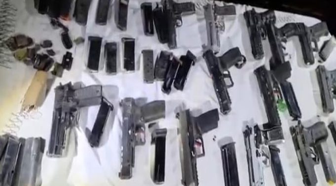 Amritsar में BSF की बड़ी कार्रवाई: AK-47, 25 पिस्टल और 368 कारतूस सहित 1 आरोपी गिरफ्तार