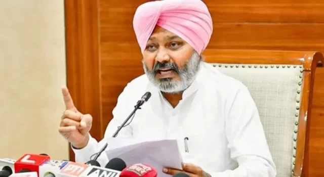 पंजाब कर विभाग ने वैट बकाया वसूली अभियान में लाई तेजी: संपत्ति की नीलामी से 1.21 करोड़ रुपये की वसूली: हरपाल सिंह चीमा Minister Harpal Singh Cheema