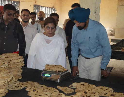 Amritsar के ज़िला एवं सत्र न्यायाधीश और DLSA के चेयरपर्सन ने सेंट्रल जेल का औचक किया निरीक्षण