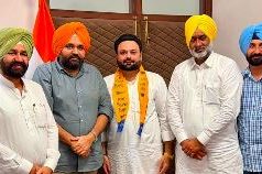 मानसा में अकाली दल (बादल) को बड़ा झटका जिला यूथ प्रधान हनीश बंसल अपने समर्थकों के साथ आम आदमी पार्टी में शामिल Hanish Bansal Joins aap