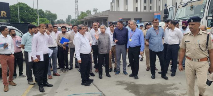 Railway Board के चेयरमैन ने जालंधर कैंट स्टेशन का किया निरीक्षण