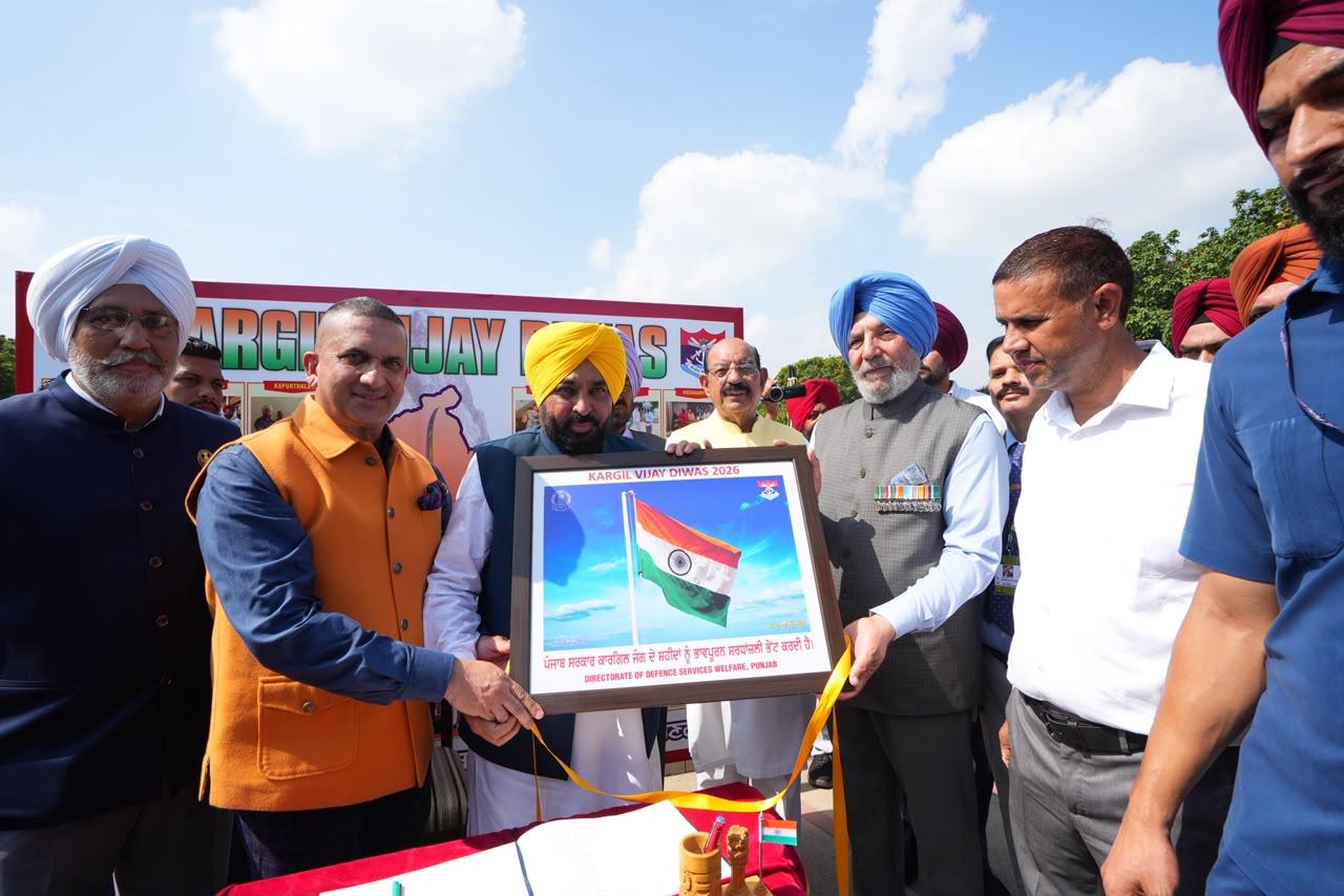 Mann tribute kargil war heroes