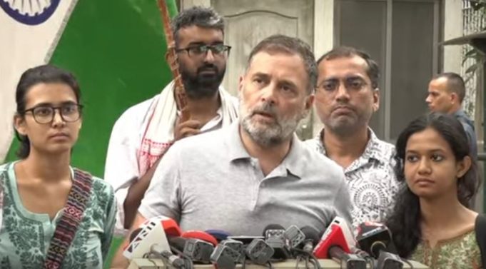 Rahul Gandhi ने Dharmendra Pradhan के इस्तीफे की मांग दोहराई, बोले- सिर्फ मंत्रालय बदलना स्वीकार नहीं Rahul gandhi pc delhi