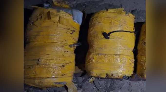 Amritsar Police की नशा तस्करी के खिलाफ बड़ी कार्रवाई:11 किलो से अधिक हेरोइन बरामद