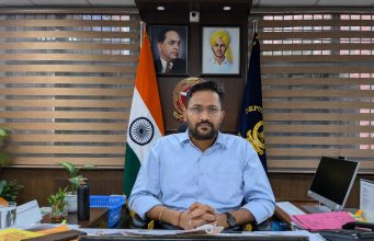 कूड़ा उठाने के लिए डिप्टी कमिश्नर ने अधिकारियों को वैकल्पिक व्यवस्था करने के दिए निर्देश Deputy Commissioner Akash Bansal