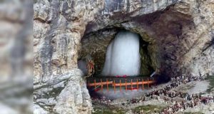 Shri Amarnath Yatra: श्री राम मंदिर से यात्रा का जत्था रवाना, चप्पे-चप्पे पर सुरक्षा बल तैनात