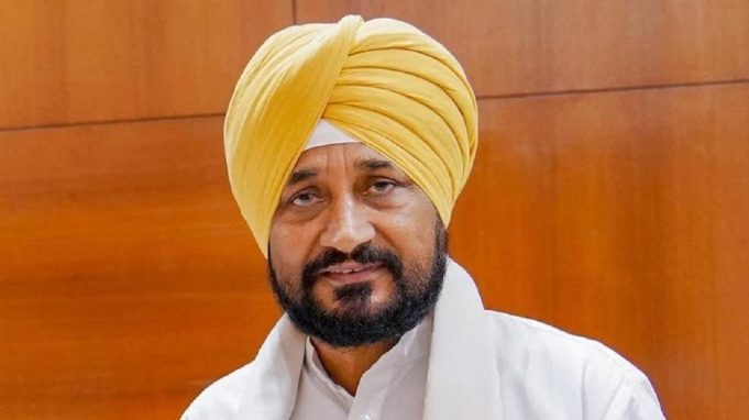 Punjab Congress में बगावत! पूर्व मुख्यमंत्री चन्नी ने बुलाई समर्थकों की बैठक