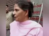 Jalandhar में सैलून में युवक पर जानलेवा हमला:अधमरा होने तक पीटा, बुआ बोली- मेरे साथ भी बदसलूकी की, धक्का दिया