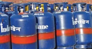 183.50 रुपये सस्ता हुए LPG सिलेंडर, इन लोगों को मिलेगी राहत