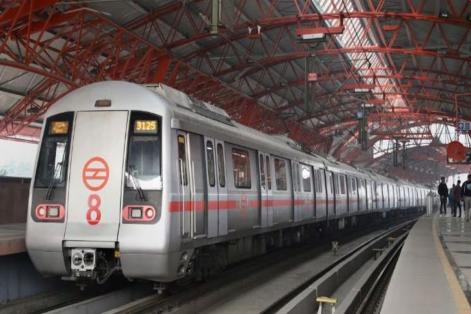 Delhi में CJP प्रदर्शन के चलते 16 मेट्रो स्टेशन बंद, राजीव चौक, मंडी हाउस और सेंट्रल सेक्रेटेरिएट पर इंटरचेंज की सुविधा जारी