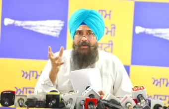 जगत ज्योत गुरु ग्रंथ साहिब सत्कार बिल पर मालविंदर कंग ने कहा- एक्ट का मकसद सिर्फ आसामाजिक तत्वों को सज़ा देना है, श्रद्धालुओं को परेशान करना या सिख धार्मिक मामलों में दखल देना नहीं AAP MP Malwinder kang