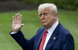 Donald Trump Security Alert: Bedminster Golf Club के ऊपर Restricted Airspace में घुसे 3 विमान, NORAD ने भेजे F-16 Fighter Jets Bedminster Golf Club Airspace