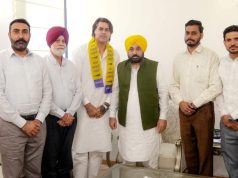 पूर्व क्रिकेटर मनप्रीत गोनी आम आदमी पार्टी में शामिल हुए, मुख्यमंत्री मान ने उन्हें इसमें शामिल करवाया