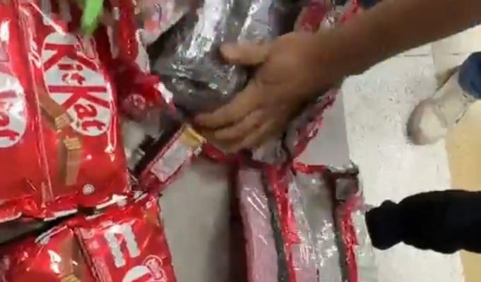 Delhi IGI Airport: Phuket से आए यात्री के सामान में मिला संदिग्ध गांजा, Chocolate Packets में छिपाए थे 4 पैकेट Delhi IGI Airport cannabis seizure