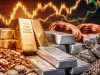 Gold Silver Price Today: सोने के दाम स्थिर, चांदी ₹1,800 महंगी; सोमवार के नए Gold Rate जारी Gold Silver Price Today