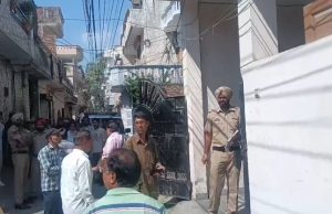 Jalandhar Double Murder: Avtar Nagar में पत्नी और पिता की हत्या, आरोपी फरार; बच्चों ने घर पहुंचकर देखा खौफनाक मंजर