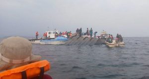 Zimbabwe Boat Accident: Kariba Lake में नाव हादसे में 70+ लोगों की मौत, Overloading और खराब मौसम से उठे सवाल Kariba Lake Boat Accident