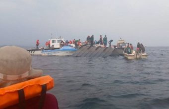 Zimbabwe Boat Accident: Kariba Lake में नाव हादसे में 70+ लोगों की मौत, Overloading और खराब मौसम से उठे सवाल Kariba Lake Boat Accident