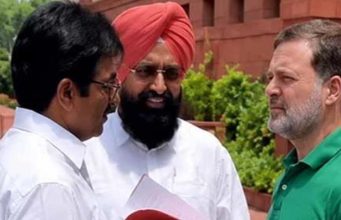 Channi Camp Meeting के बाद Rahul Gandhi से मिले Pratap Bajwa, Punjab Congress में बढ़ी Political हलचल Pratap Bajwa meets Rahul Gandhi