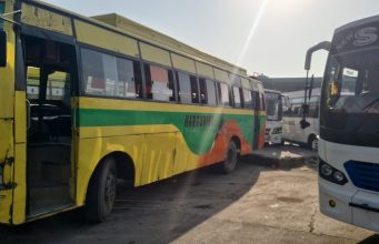 Jalandhar Company की बस फगवाड़ा से चोरी:स्टैंड के अंदर से ले गया चोर, नंगे पैर पीछे दौड़ा ड्राइवर; CCTV खंगाल रही पुलिस