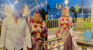 Amritsar के दुर्ग्याणा मंदिर में युवती ने रील बनाई:बैकग्राउंड में चूड़ी मजा ना देगी..गाना लगाया; अशनील महाराज ने जताया ऐतराज