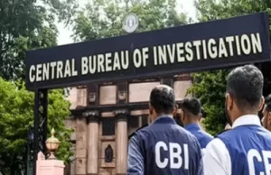 Jalandhar में रेलवे का सीनियर सेक्शन इंजीनियर रिश्वत लेते अरेस्ट:CBI की टीम ने रेड कर पकड़ा
