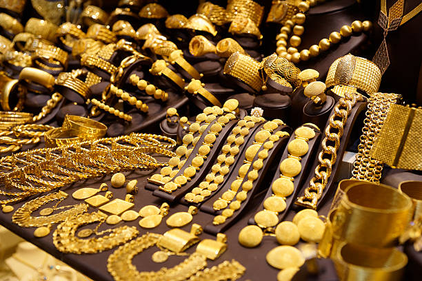 Gold-Silver Rate Today: आज सस्ता या महंगा हुआ सोना-चांदी? जानें 10 ग्राम गोल्ड के दाम