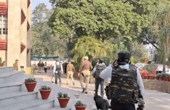 Chandigarh के 4 स्कूलों को बम से उड़ाने की धमकी:खालिस्तान की मांग के समर्थन में नारे लिखे; 15 अगस्त के कार्यक्रमों से दूर रहने की चेतावनी