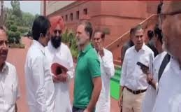 Delhi में राहुल गांधी से मिले प्रताप बाजवा:वेणुगोपाल बात करते नजर आए; राजा वड़िंग की प्रधानगी पर 25 अगस्त तक फैसला