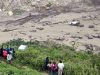 Tibet से आई बाढ़ ने Nepal में तबाही मचाई:कई गांवों में पानी घुसा, पुल टूटा-गाड़ियां बहीं; 9 पुलिसकर्मी लापता