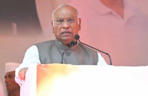 ‘मैंने वही वंदे मातरम् गाया जो गांधी और वाजपेयी गाते थे’, विवाद पर खरगे की सफाई