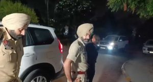 Amritsar में ASI पर फायरिंग, सिर में लगी गोली; घायल हालत में खुद बाइक चलाकर पहुंचा थाने
