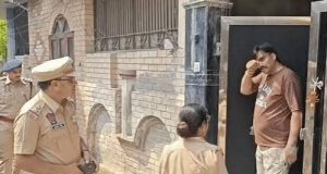 Jalandhar- जिसे फरार बताया, वह घर में सोता मिला:पुलिस ने डोरबेल बजाई तो आंखें मलते बाहर आया; बुलडोजर से घर तोड़ना था