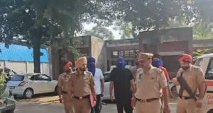 Jalandhar में नाके पर फायरिंग करने वाले 3 बदमाश गिरफ्तार:पिस्तौल-कारतूस बरामद, ID मांगते ही निकाली थी बंदकू; दीवार पर लगी गोलियां