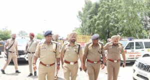Jalandhar में Police एक संदिग्ध को पकड़ा:कोट सदीक बंगला मुखी मंदिर के पास से 200 नशीले कैप्सूलों के साथ विशाल चोपड़ा को किया गिरफ्तार