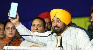 CM Bhagwant Singh ने पंजाब की महिलाओं के खातों में एक बार फिर डाली सम्मान राशि