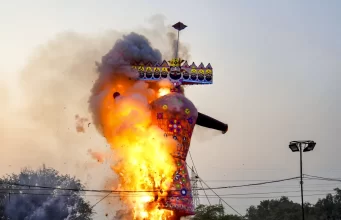 Amritsar में 6 जगह होगा रावण दहन:दुर्ग्याणा ग्राउंड में जलेगा 100 फीट ऊंचा पुतला, सुरक्षा के कड़े इंतजाम; पुलिस अलर्ट