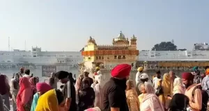 Guru Ramdass के Prakash Parva पर लाखों श्रद्धालु नतमस्तक: Golden Temple फूलों से सजा; शाम को दीपमाला और आतिशबाजी होगी