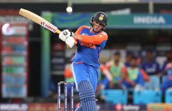 Abhishek Sharma, IND vs PAK: अभिषेक शर्मा ने पाकिस्तान के खिलाफ ठोका सबसे तेज अर्धशतक, मारे 7 छक्के
