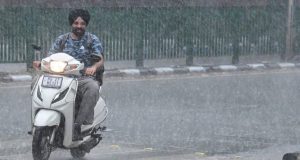 Punjab Weather Update: पंजाब के 3 जिलों में बारिश और तेज हवाओं का अलर्ट
