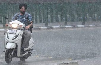 Punjab Weather Update: पंजाब के 3 जिलों में बारिश और तेज हवाओं का अलर्ट